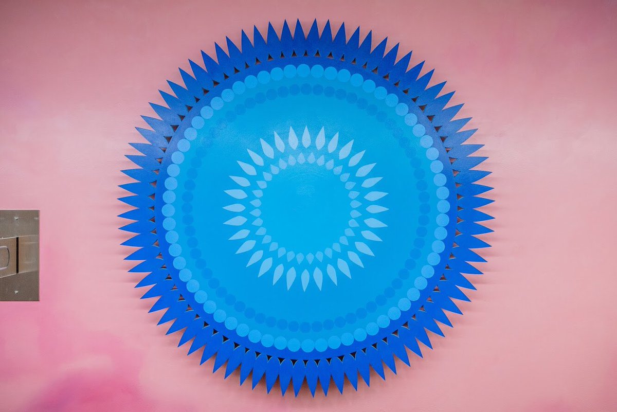 LucasAokiArt's tweet image. Final shots of my installation for @fbairprogram.
It was as such a great experience to participate in the #fbairprogram.
Big shoutout to @lesliemoodycastro and @wiseknave for making this possible 

 #lucasaoki #lucasaokiart #atx #austinart #arte #decordoba #artistaargentino