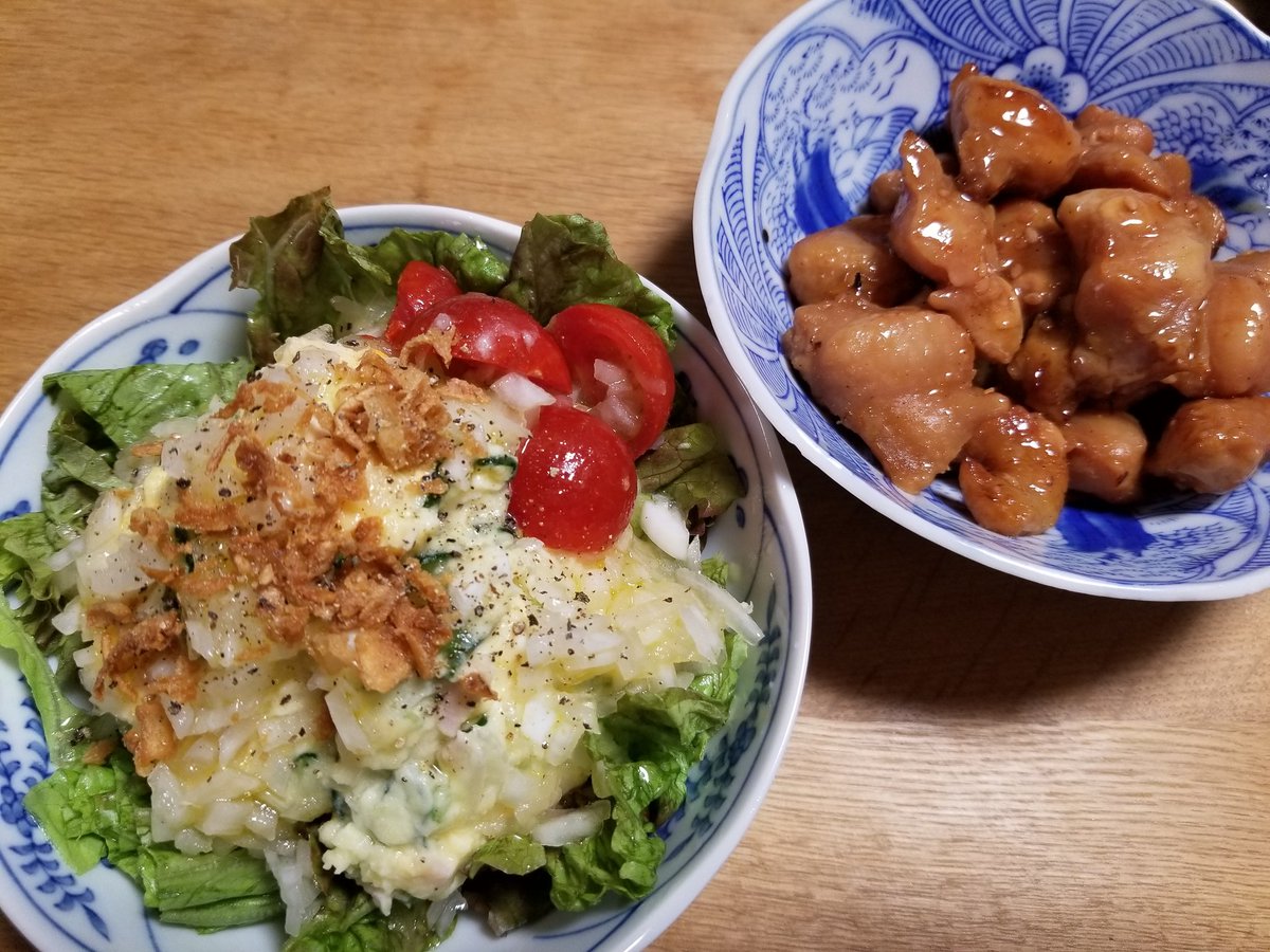 ルカ V Twitter 本日の晩御飯 今日のテーマは じゃがいも 親戚からいただいた皮が赤い アンデスレッドでポテトサラダ この品種は栗 じゃがいもと言うくらい甘くてポテトサラダにするとクリーミーな仕上がり うどんすきと買ってきたぼんじりとオリオンビールで