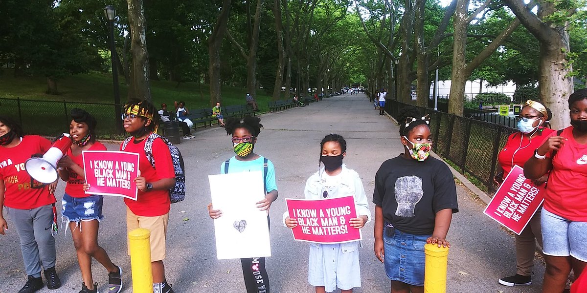 BLMBrooklyn's tweet photo. Yesterday we marched with the youth for their #JUNETEENTH2020 march. This is our future. #BlackLivesMatter #BlackYouthMatter #BlackLivesMatternyc #BlackLivesMatterBrooklyn #YouthChapter https://t.co/ghUHXvMM3r