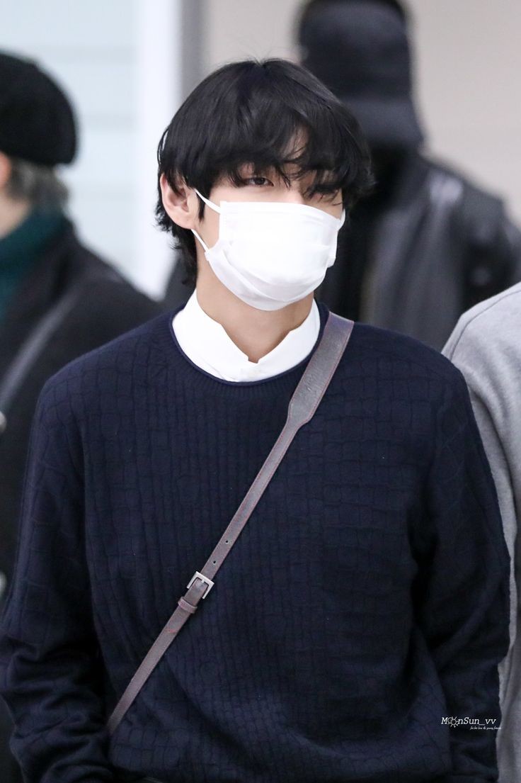 ⊹♡✧ taehyung airport fashion; a thread ✧♡⊹