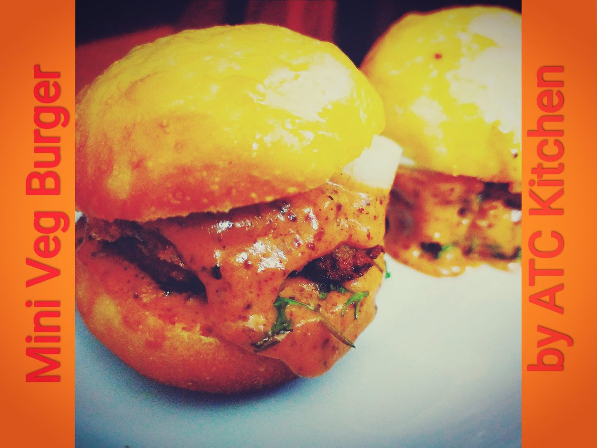 AtcKitchen's tweet image. Best MINI VEG-BURGER Recipe
Link: youtu.be/0sudremunDI
স্বাস্থ্যসম্মত উপায়ে নিজে ই ঘরে তৈরি করে নিন ভেজিটেবল বার্গার যা কিন্তু খেতে কোন অংশে চিকেন বা বিফ বার্গারের থেকে কম না। এতে ব্যাবহার করা বান এবং বার্গার সসের রেসিপিও আছে আমাদের চ্যানেলে।
#Burger #vegan #Recipe #homechef