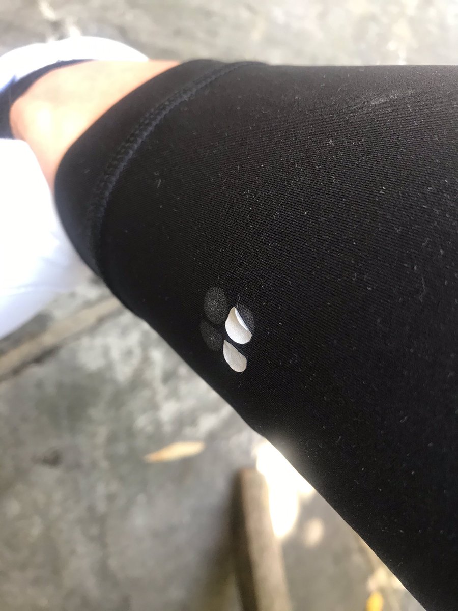 Only had my <a href="/sweatybetty/">Sweaty Betty</a> leggings a couple of weeks and washed once and the logo is coming off already 😕