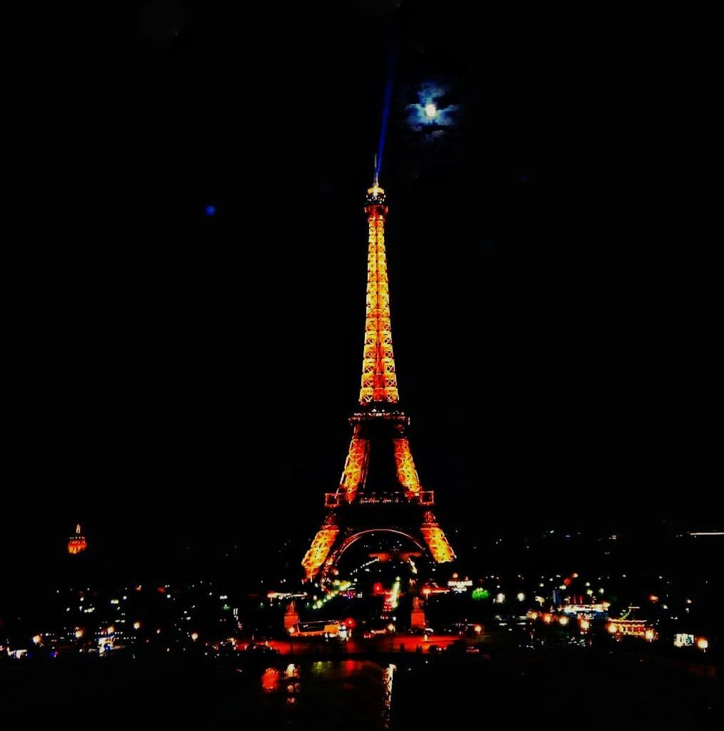 Postcard for  @arseinho Paris, France.