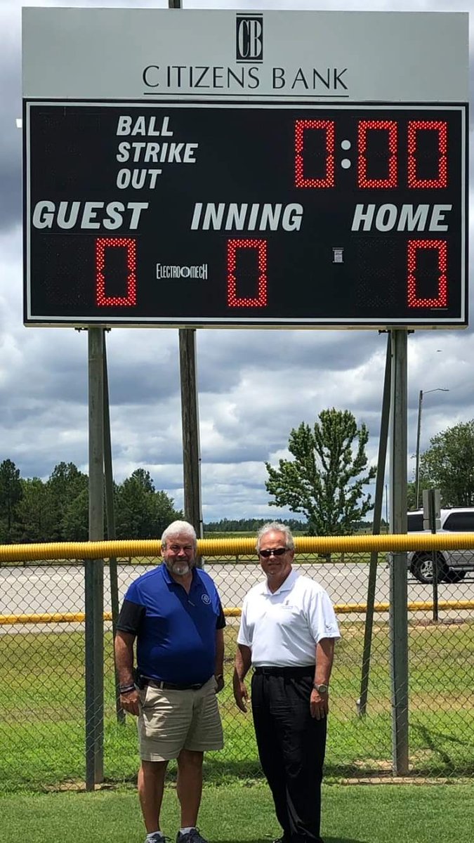 em_scoreboards's tweet photo. Another longtime #TeamElectroMech member, Swainsboro Parks &amp; Rec &amp; Tony Mangieri upgraded several of their @em_scoreboards with help from a few of their sponsors at Citizens Bank, Queensborough Bank, Durden Bank, &amp; Spivey State Bank #youplaythegame #wellkeepthescore #parksandrec https://t.co/fE7yIMrEvT