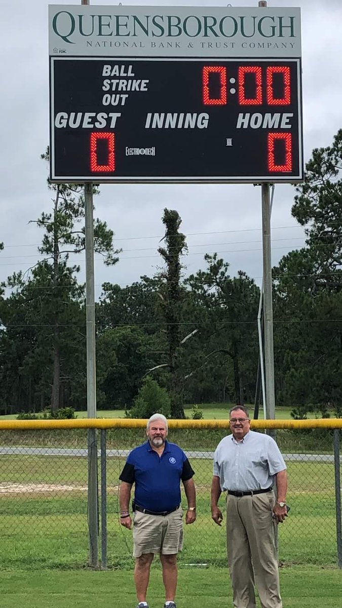 em_scoreboards's tweet photo. Another longtime #TeamElectroMech member, Swainsboro Parks &amp; Rec &amp; Tony Mangieri upgraded several of their @em_scoreboards with help from a few of their sponsors at Citizens Bank, Queensborough Bank, Durden Bank, &amp; Spivey State Bank #youplaythegame #wellkeepthescore #parksandrec https://t.co/fE7yIMrEvT