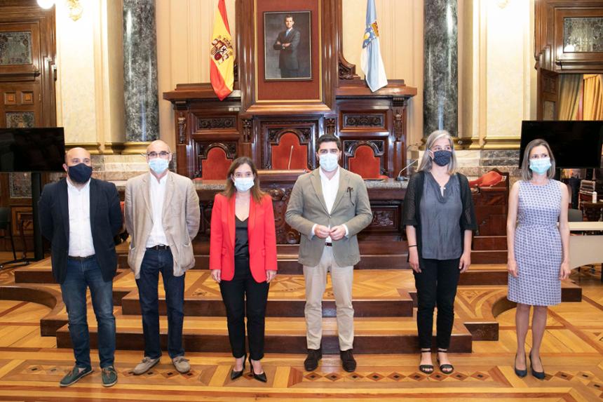 ConcelloCoruna's tweet photo. 📣O Concello dará ata 6.200 euros en axudas a cada autónomo e microempresa dentro das liñas do PRESCO.

‼️ O Goberno local dá luz verde ás axudas para facer fronte aos efectos da pandemia, que se poderán solicitar ata o 15 de setembro de 2020.

+ info 👉 https://t.co/C39sdyITTC https://t.co/yQXx6Qb3CJ