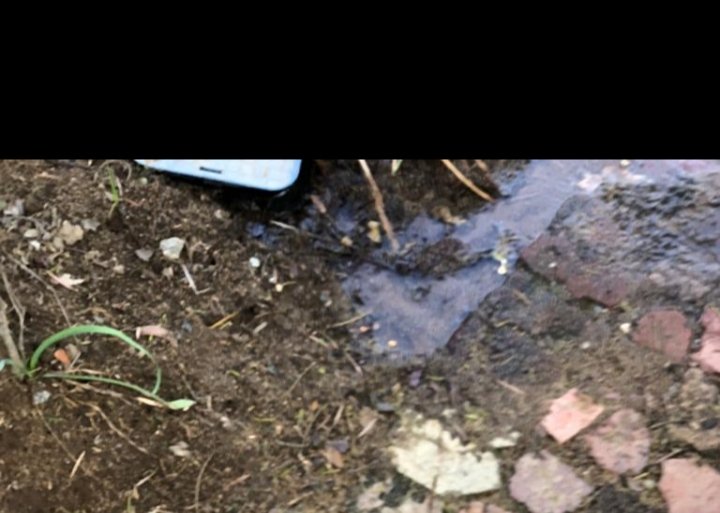 MenMig23's tweet photo. @JHBWater #fourways there is water leaking on corner Alexander Ave &amp; Robin Ave. @JHBWater https://t.co/2VMXqRbZz3