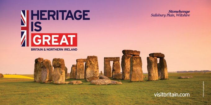 ukinbrazil's tweet photo. #SummerSolstice: acompanhe online e ao vivo o #solstício de verão em #Stonehenge, entre o pôr do sol do dia 20 e o amanhecer do dia 21.

☀️Sábado, pôr do sol, 21:26 BST (17:26 no 🇧🇷)
☀️Domingo, nascer do sol, 04:52 BST (00:52 no 🇧🇷)

🔗Saiba mais: https://t.co/gFVeV0uKkw https://t.co/1C70JTecsb
