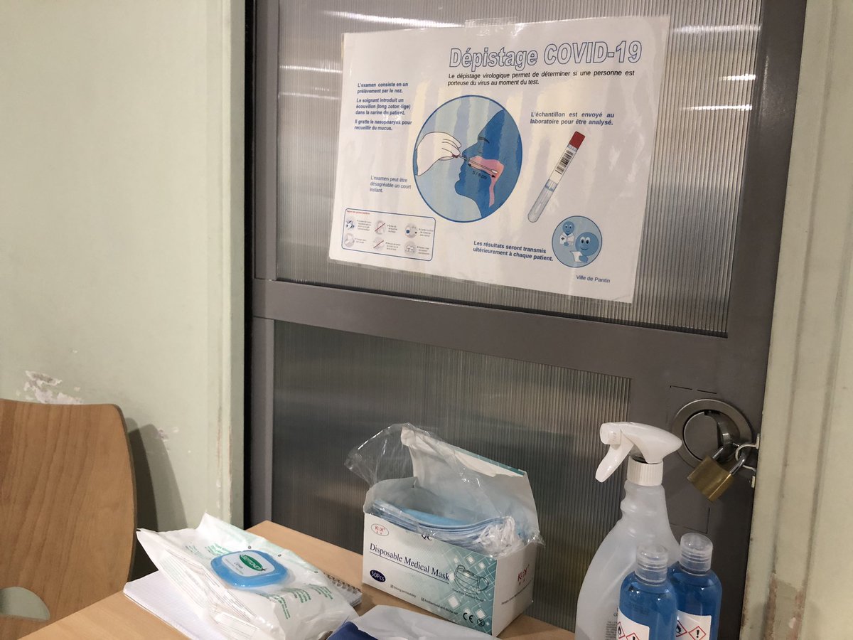 That said, the pop-up centre strategy includes the whole Paris region. “We also target areas without social problems, but we try to focus on places where people have little access to medical help,” said Luc Ginot, the regional health director.