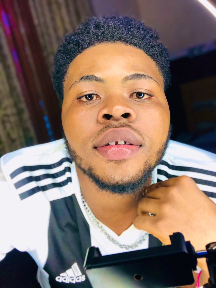 mahn_gee tweet media