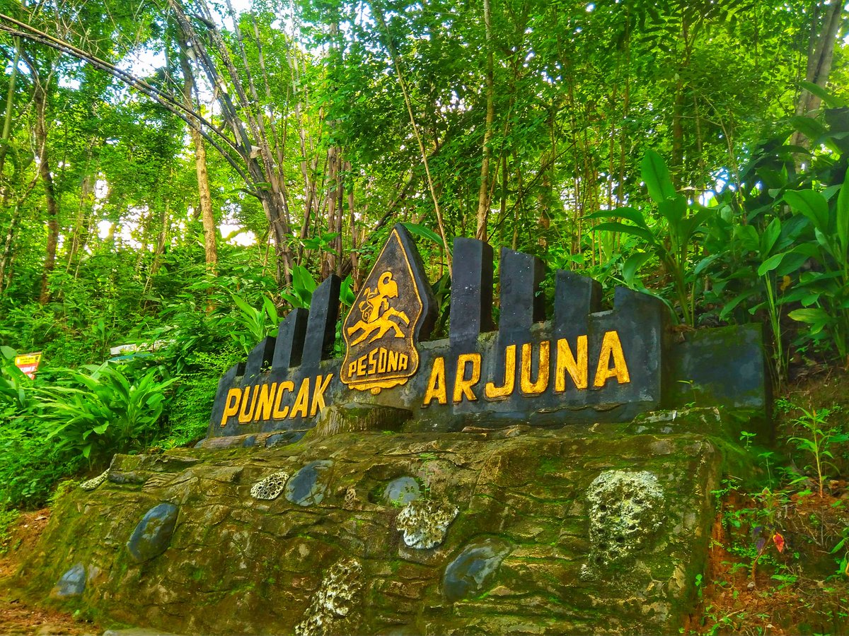 Marwan_ppAs's tweet photo. Wisata Tutup Total, pengelola di Rumahkan dan pedagang libur total. Semoga segera pulih seperti sedia kala.Aamiin
#COVID19
#IndonesiaSehatEkonomiKuat #dirumahaja #newnormalpakemasker https://t.co/2Fkhz78fBt