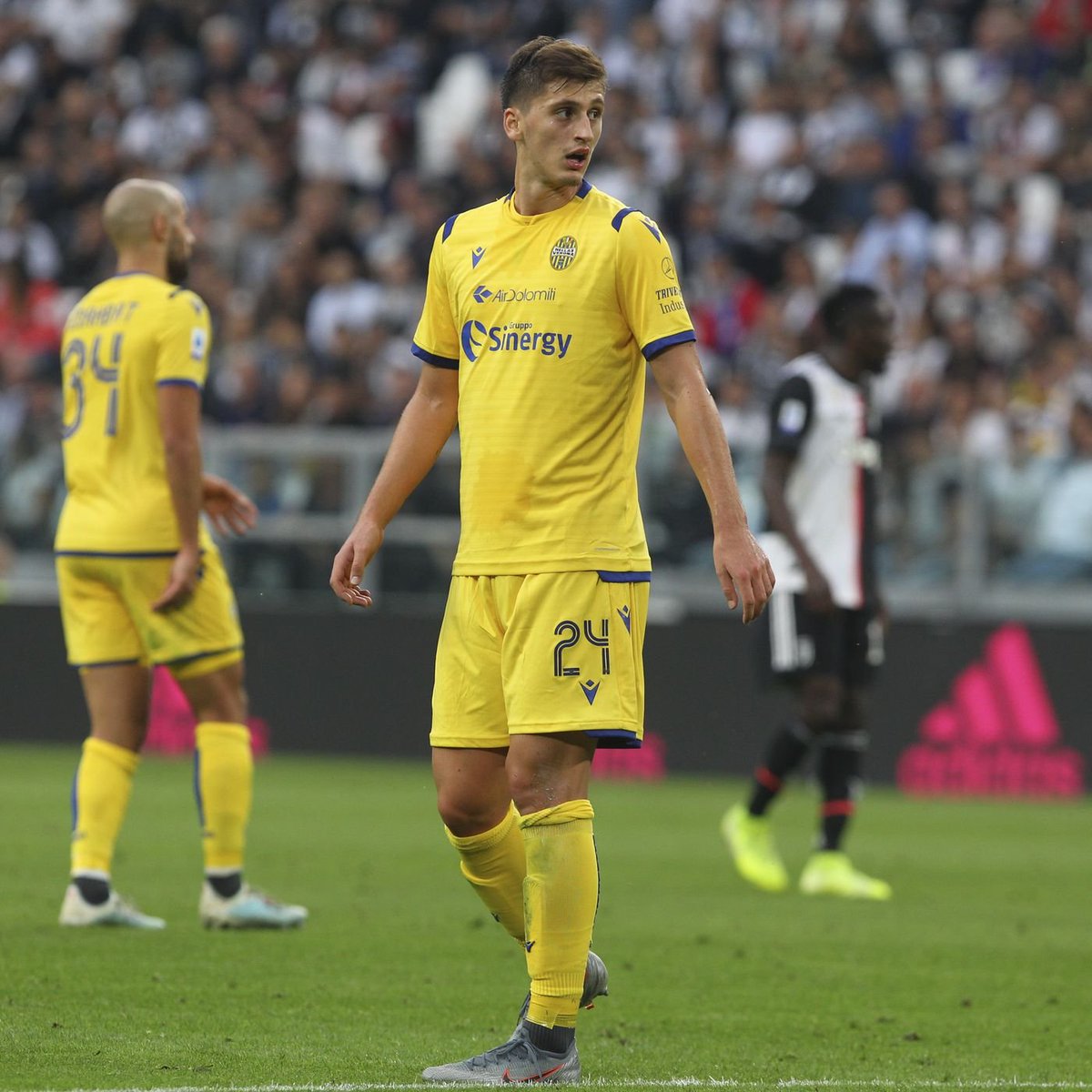 Marash Kumbulla  #Hellas