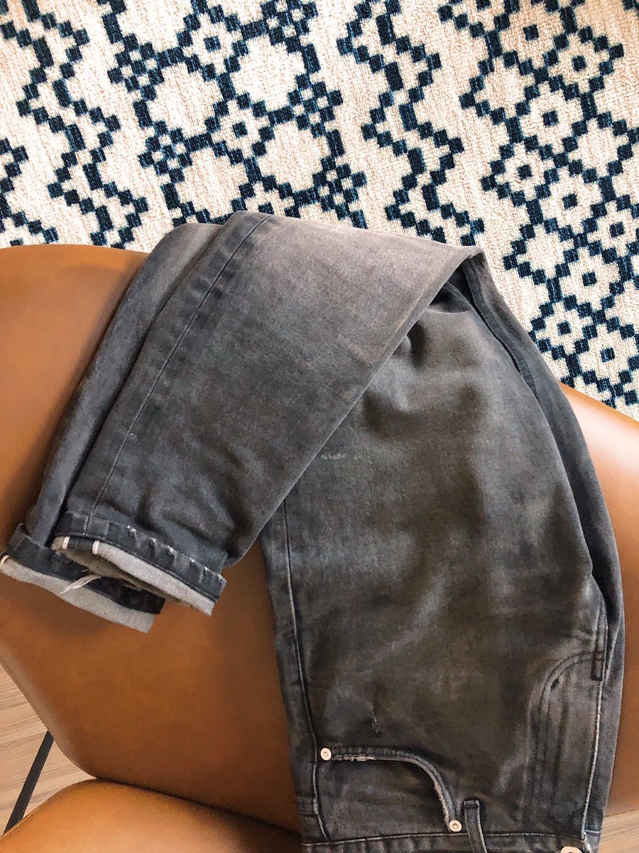 ROEMenswear's tweet photo. The highest quality selvedge denim. All made, washed and hand detailed in England from a 14oz selvedge stretch denim finished with the worlds best Riri and Cobrax hardware 🇬🇧 View now at https://t.co/mXuu17Xe9K | ROE https://t.co/LCZnDBCJH9