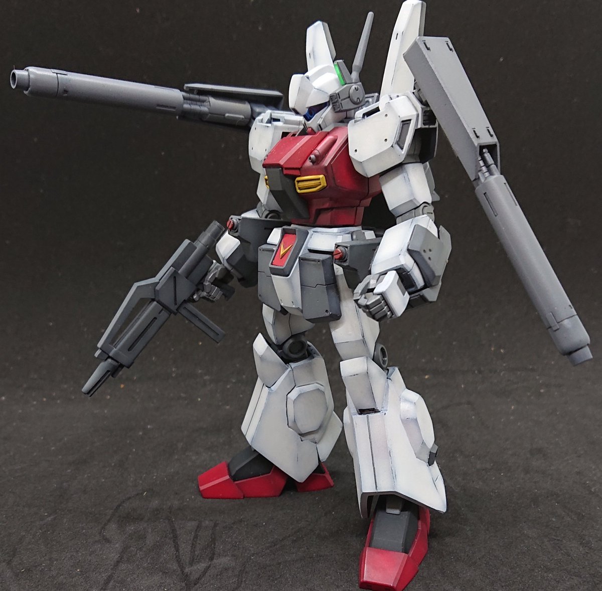 HG ジェガン重装型　塗装完成品 HGジェガン重装型出来た！ ヽ(*´▽)ノ♪ 足のスクラッチに手間取りまし