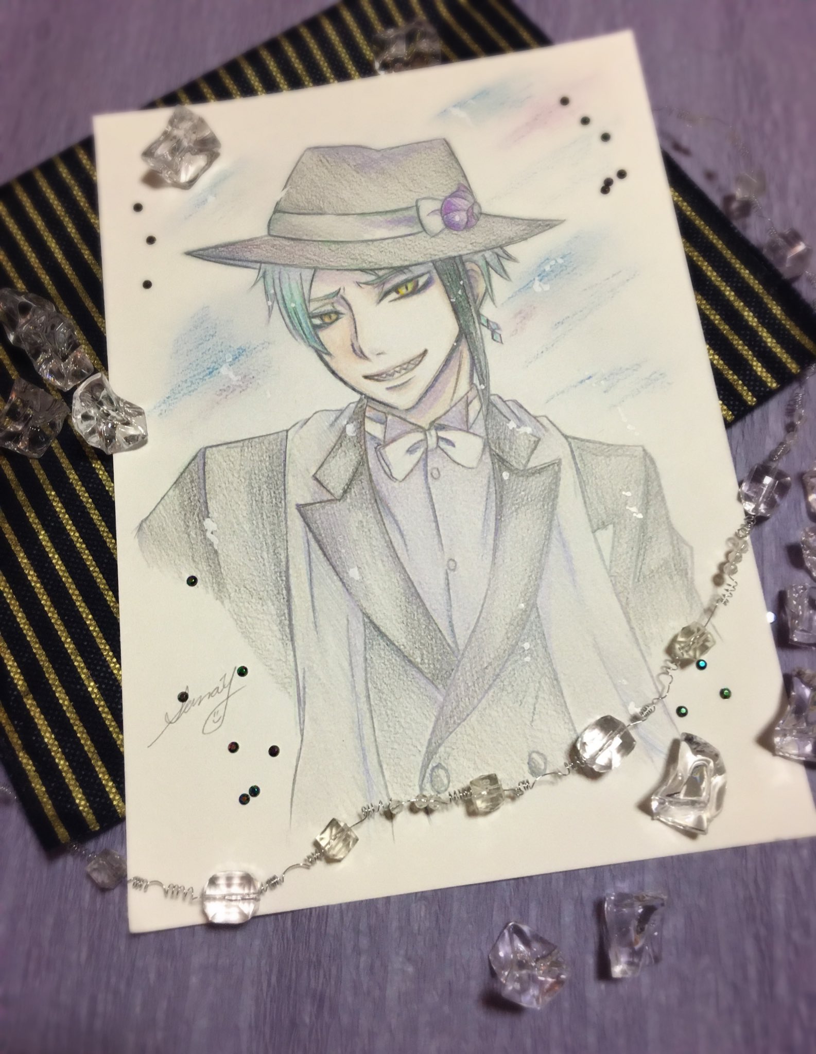 サイキ 深海魚 莎那さん Sn Twst からめっっっっっちゃかっこいい と のイラストいただきました ねええええ だからーーー 紫の使い方最高に妖艶で好きーーー 塗りが 色鉛筆塗りがめっっちゃ綺麗 これ凄い ちょっと実物皆に見せて回り