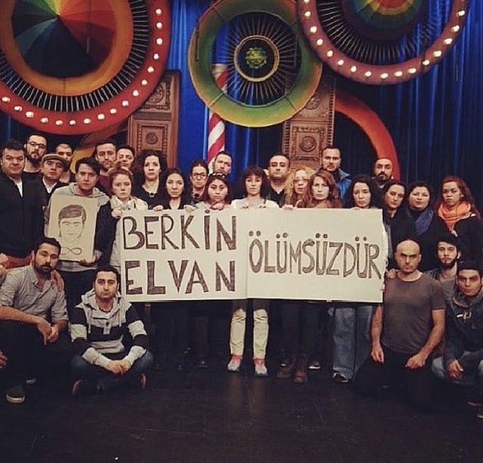 ana var it doğurur memlekete dert eder , ana var Yiğit EREN doğurur oymagı devlet eder. #erenbulbul #yasinboru 
#güldürgüldürizlemiyoruz