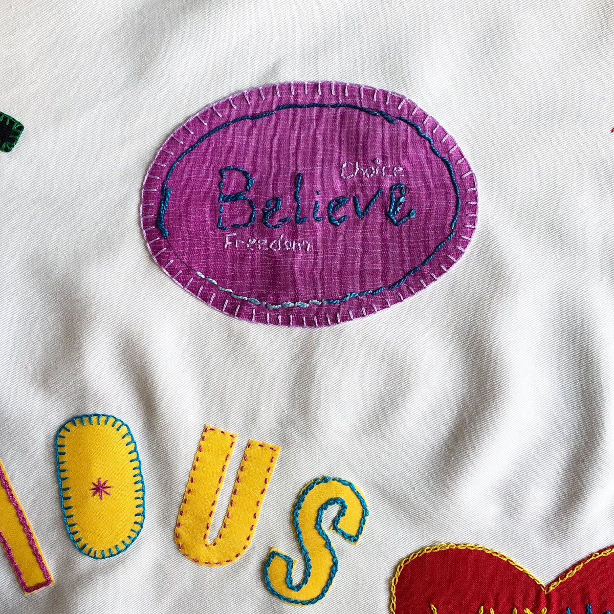 Laura_Burrill_'s tweet photo. I love my Saturday afternoon stitching sessions, my sewing room is so peaceful! A productive couple of hours adding contributions from #RemoteStitchingCollective members. #Collaboration in action. Remeber you can watch the embroidery develop via instagram https://t.co/nD4TvgZHRz https://t.co/a1rRLNQB9S