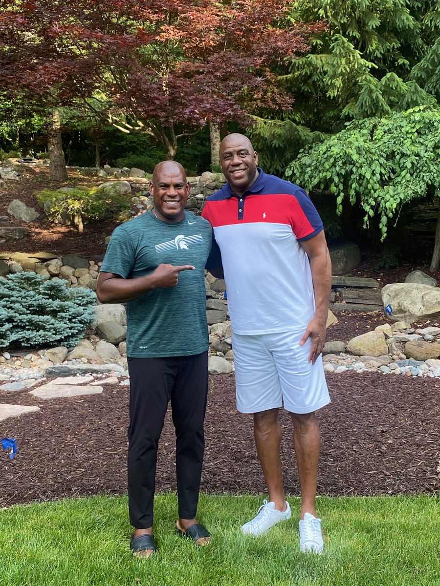 MagicJohnson's tweet photo. Cookie and I came home for Father’s Day and stopped by to meet new MSU Head Football Coach Mel Tucker and his wife JoEllyn Tucker. Thank you so much for our personalized jerseys! https://t.co/lnPtyJ7DJp