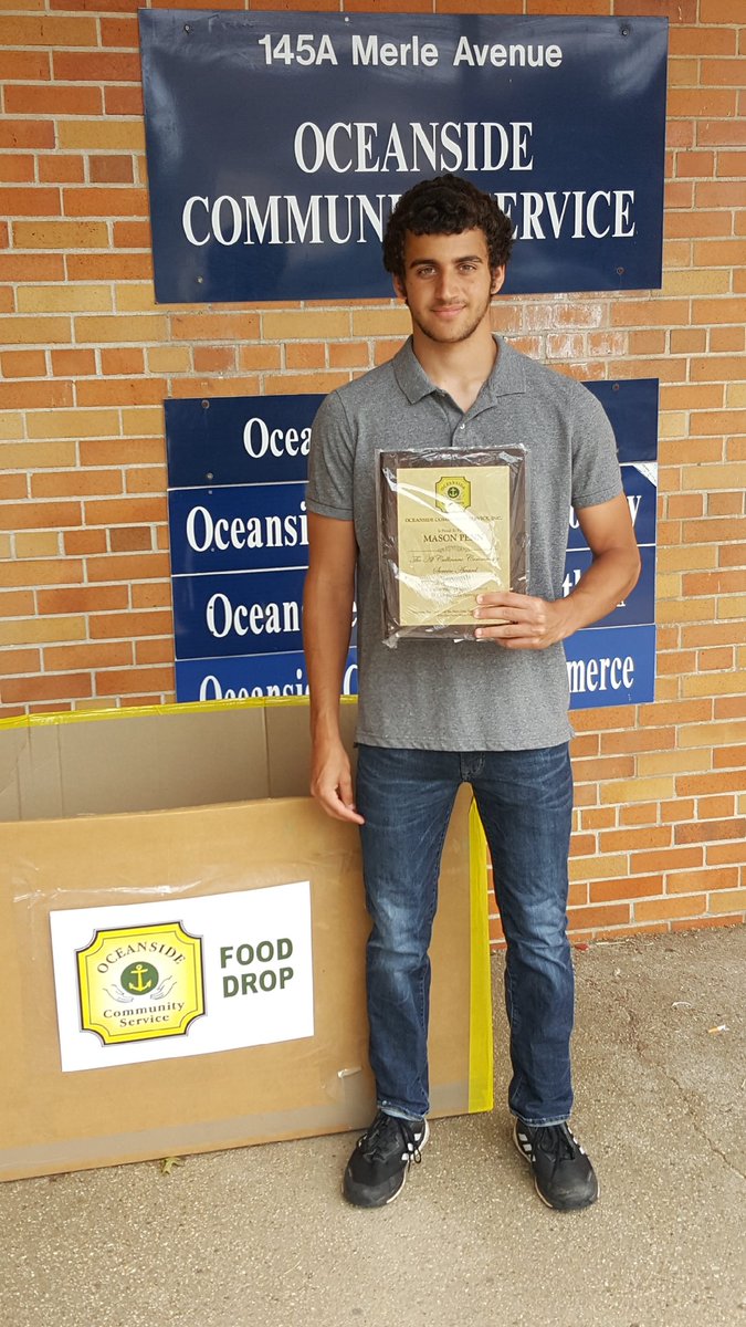 Congratulations to Mason Penn on receiving the Al Cullinane Oceanside Community Service annual award. Thank you for your service to our community. #sailornation #classof2020 #neighborshelpingneighbors