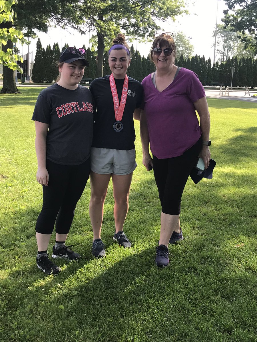 Team Farmingdale just run #reinvented5kcontest #reinventedmagazine 5K. We all had a great time doing our social distance run!