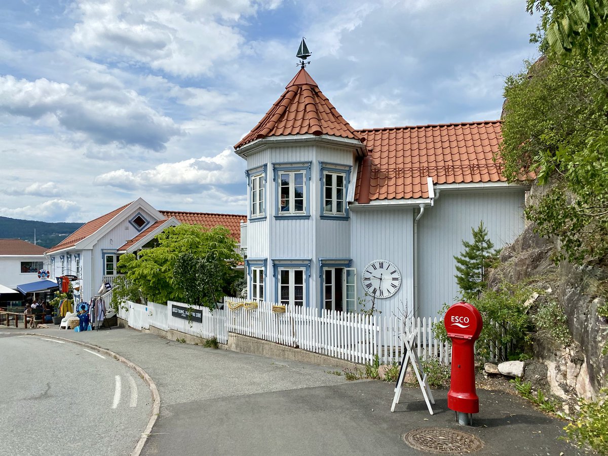 danbanik's tweet photo. Gorgeous #Holmsbu: An hour’s drive from Oslo https://t.co/z9Gjkkyhvm