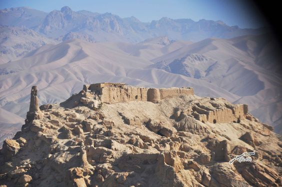 Picture of Shahr-e Gholghola ( #Persian "City of Screams") a 13th century city in  #Bamyan which was conquered by  #GengisKhan Legend says when you pass by you can still hear the screams of those slaughtered by the  #Mongols Picture by Iqbal Ahmad Oruzgani.  #Khorasan