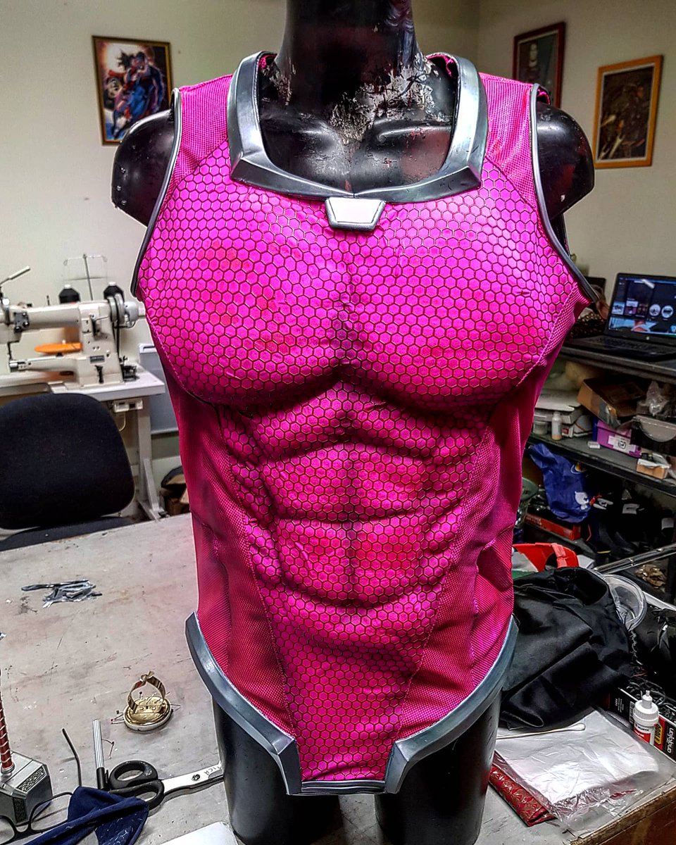 WIP post :
Here is the Gambit jacket done !!!
We can see all the comics inspirations and the realistic touch on it. 
Now i start the  bodysuit !!!!! Stay tuned !!!!
Fabrics by us @parallellifestudios 
#cosplay #frenchcosplayer #xmen #marvel #comicbooks #gambit
#movies