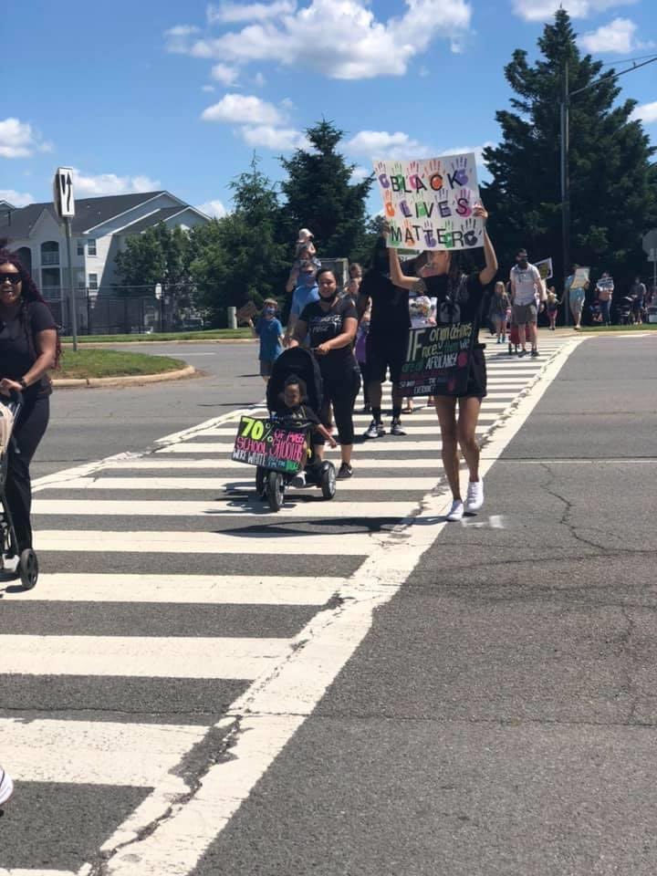 marieantwanett's tweet photo. to the hundreds of people and their children who came out to support, thank you from the bottom of my heart #blm #blmva #blacklivesmatterva #blacklivesmatter https://t.co/05FgWj54Q7