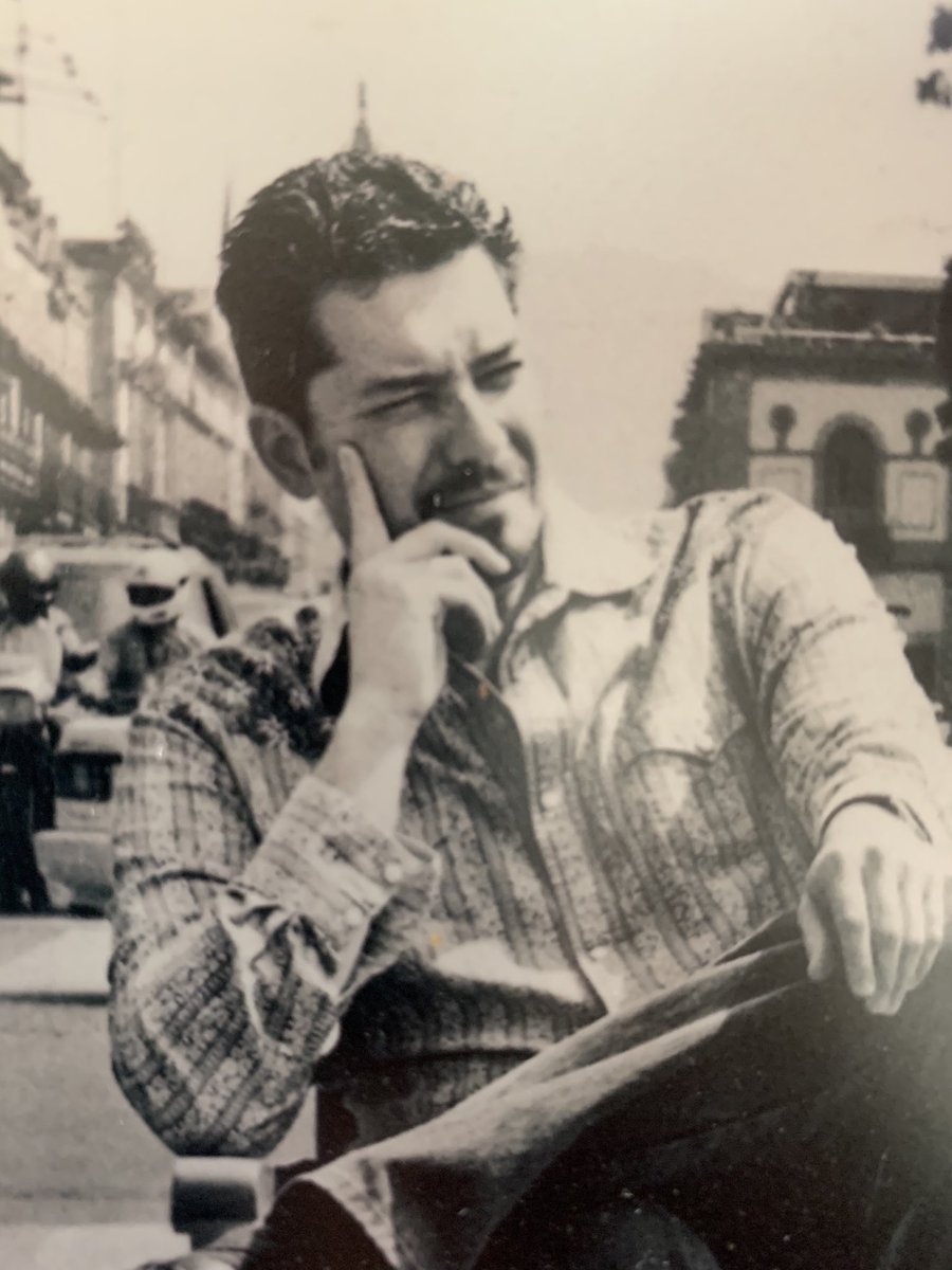 Daniela_MichelC's tweet photo. Hoy se cumple otro año más de la tristísima ausencia de mi adorado amigo y maestro, Joaquin Rodríguez, fundador del @FICM y programador incomparable. Su trabajo ejemplar sigue siendo una gran inspiración. Todo mi amor y admiración siempre. https://t.co/ozUfQ4wgKx