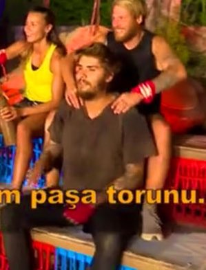 skywithmi's tweet photo. Barışı destekleyenler Barış elenirse Acun abime kızmayın hepsi Emrenin suçu #survivor2020 https://t.co/AWK2VqWXEk
