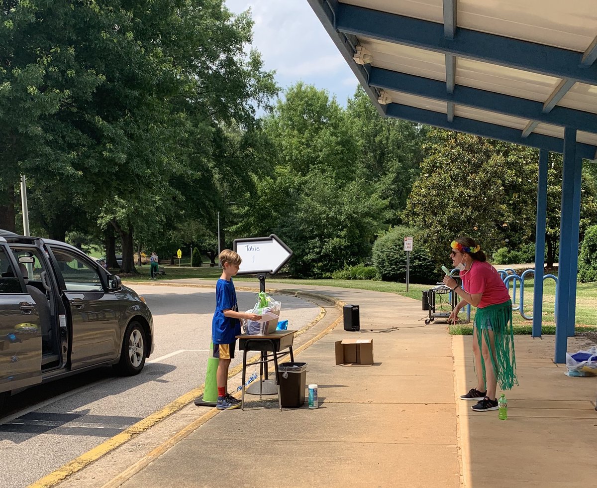 FWESIBPYP's tweet photo. Fourth Graders are on their way to 5th grade with a luau send off! Even Mr. Graceffa on a stick joined in the fun! 🌴✅ #fwesunlockslearning https://t.co/6eKoZcMwRP