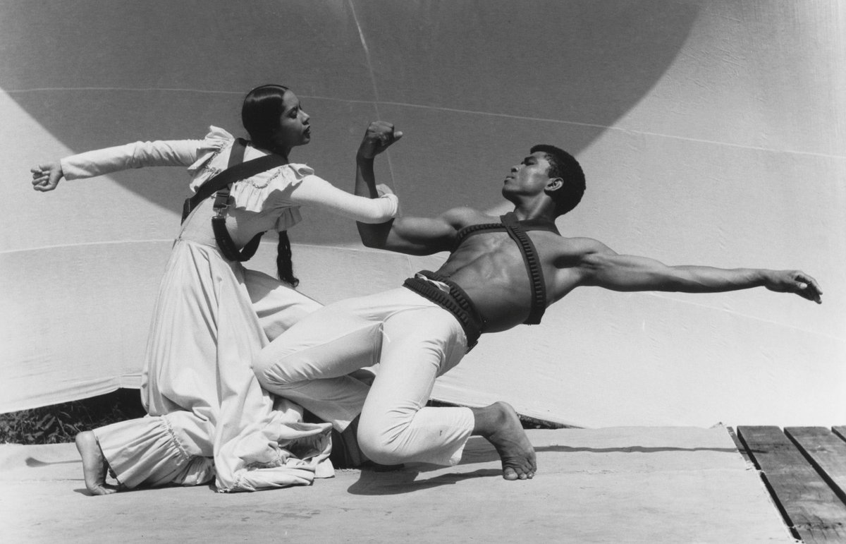 Alvin choreographed over 70 ballets for his dancers, but insisted the company also perform pieces by other choreographers. AAADT’s repertoire today has over 200 ballets. He also choreographed ballets for major companies such as American Ballet Theatre and The Metropolitan Opera.