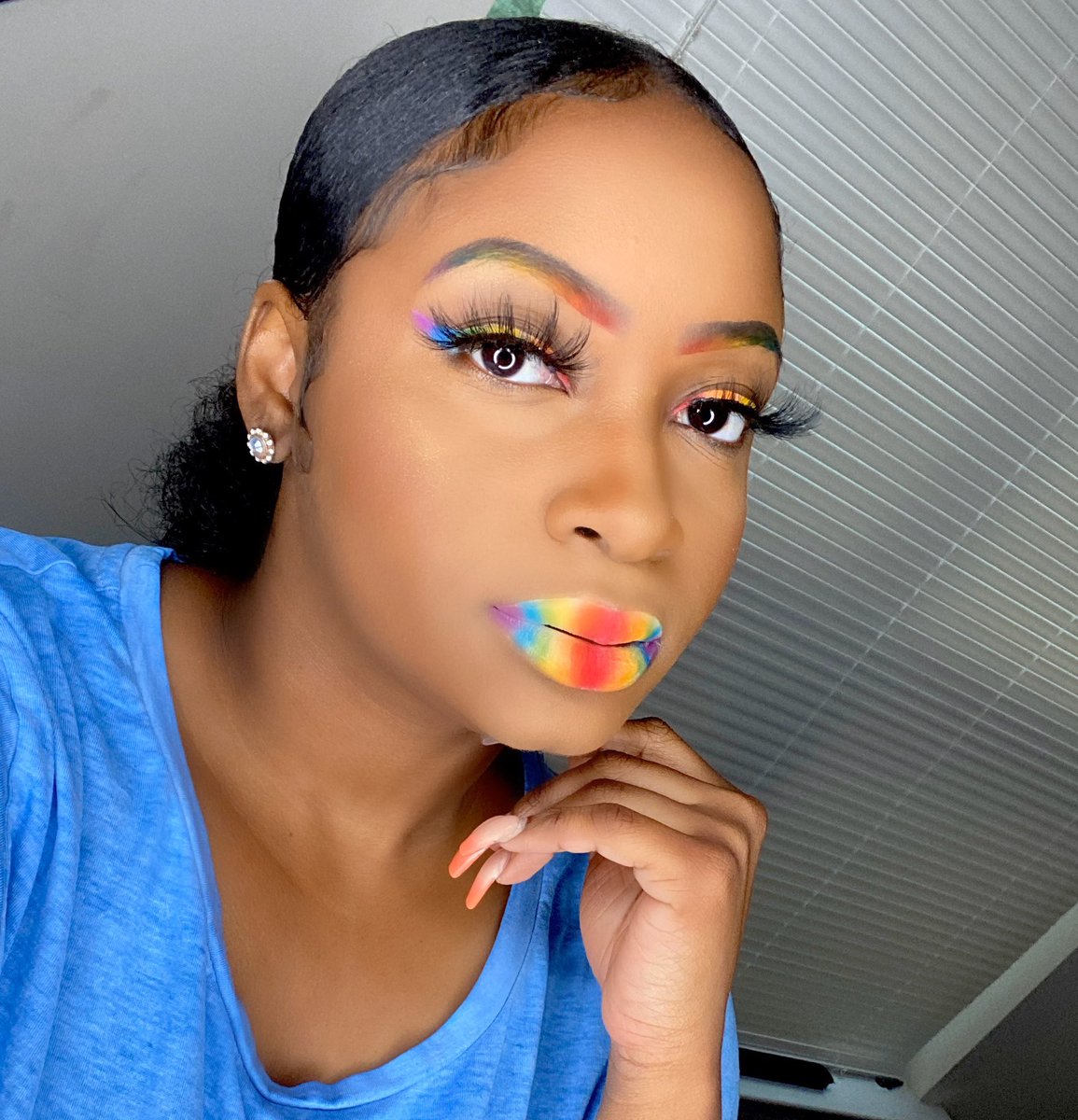 Happy Pride Month to all of 
my 🏳️‍🌈 LGBTQ friends
#pride #pridemonth #lgbtq #pridemakeup #wakeupandmakeup #atlmua #undiscoveredmua #underratedmua #atlartist #mtv #vh1 #bet #explorepage #viral #lgbtqmonth