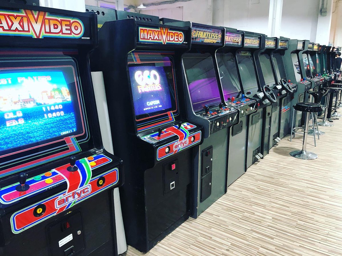 ArcadesCat's tweet photo. Después de +80 días cerrado, este fin de semana hemos podido volver a disfrutar de las máquinas #arcade y #pinball en #LaNau

Desde una partida al mítico #OutRun en la máquina original hasta superar el récord en el pinball #FishTales

⁣👉 ¡Hazte socio!
✉ comunicacio@arcade.cat https://t.co/ndInPXVLjU