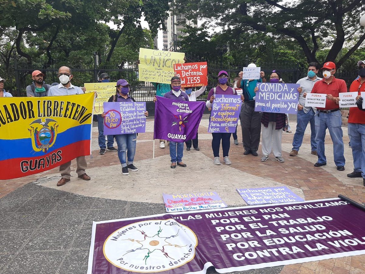 wambraEc's tweet photo. [AHORA]
Una nueva jornada de movilización social se desarrolla en varias ciudades de #Ecuador.
En #Guayaquil en el Parque Centenario, organizaciones sindicales y feministas protestas contra los despidos, precarización laboral y condiciones de la población.

Fotos: @NandoBastias https://t.co/Oj1aaA2vUS