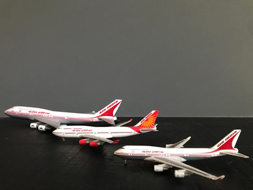 suubsy's tweet photo. June 8, 1948. 1st international flight.
Air India. Pride. Humble tribute 🙏
From my aviation collections ...
Diecast models + Rogues Diary 😀

#AirIndia #internationalflight #first #Mumbaiairport #London #diecas #models #HOBBY https://t.co/qDULkX6CMf