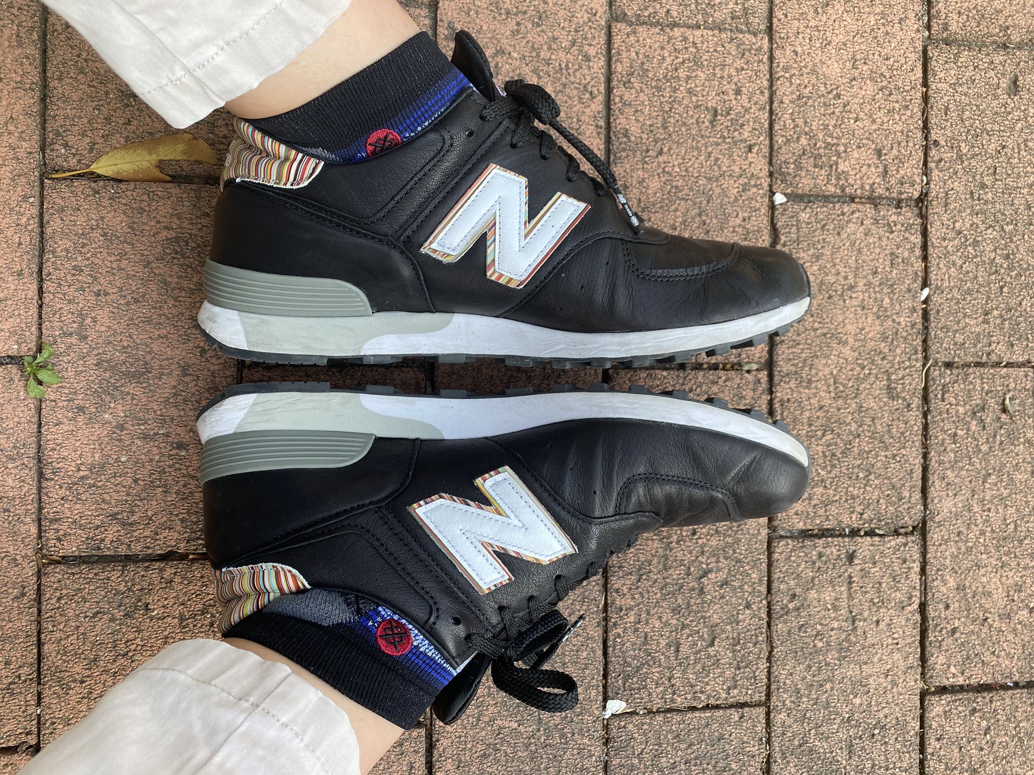 こすけん New Balance M576 Paul Smithです ニューバランスとポールスミスのコラボレーションモデルで 僕にとって初めてのニューバランスです 一見ベーシックですが Nマークの縁やヒールタブなど細かいとこらポールスミスストライプが入っていて