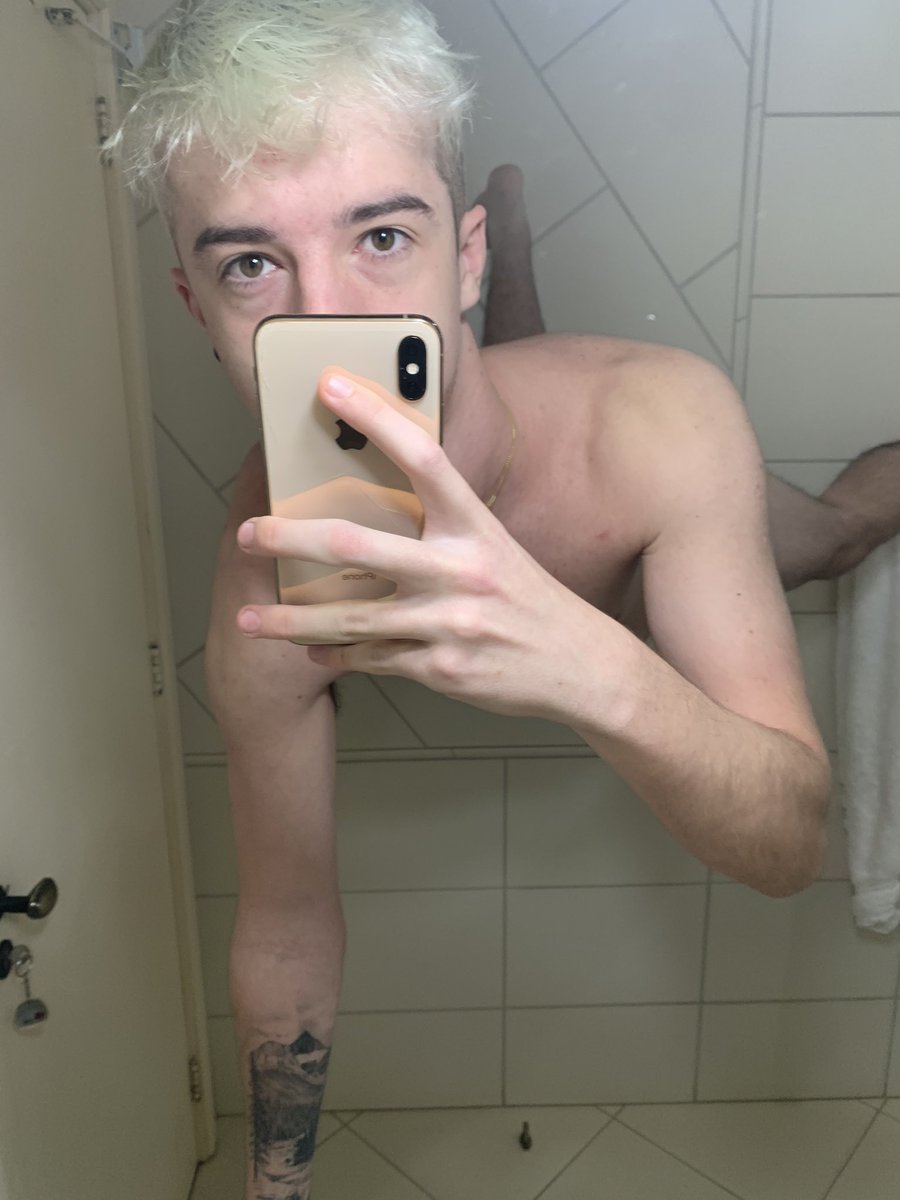 Como prometido                                50k de likes posto todas da galeria KKKKKKKKKKKK