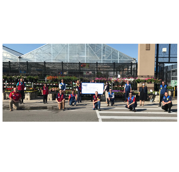 LowesCanadaCorp's tweet photo. Our Lowe’s and RONA corporate stores in the GTA came together to present @OslerFoundation with a $14,000 donation. These funds will help local hospitals respond to the challenges brought about by the COVID-19 pandemic.
Details > https://t.co/T4QPXRuzkj
#wereinthistogether https://t.co/X0im3pckzb
