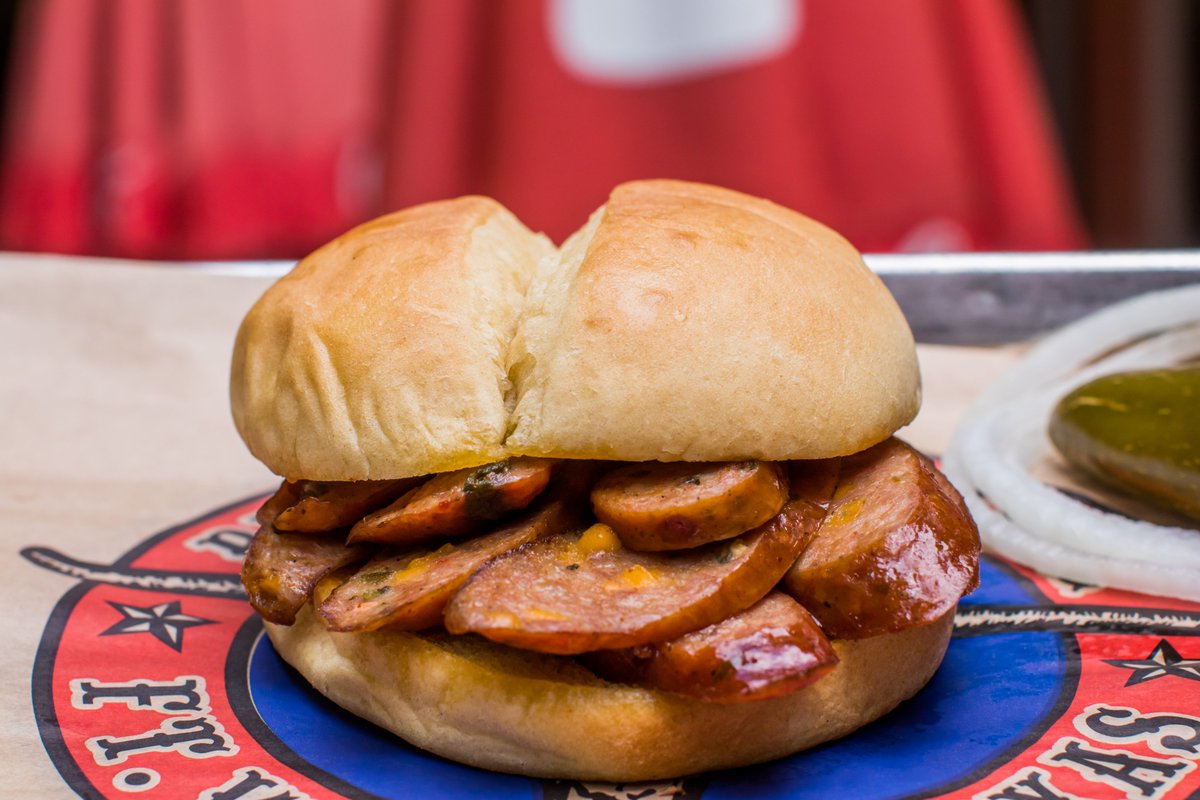 risckysbbq's tweet photo. #NewMenuMonday: Have you tried the latest addition to Riscky's legendary lineup? Our all-new smoked jalapeño cheddar sausage sandwich was made for an appetite as big as Texas. Who's hungry? #TexasBBQ #GetYouSome https://t.co/7T0csxilCp