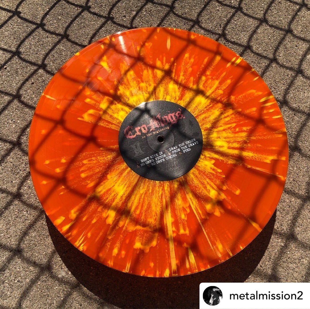 realcromags's tweet image. 11 DAYS 🔥🔥🔥
*

Posted @withregram • @metalmission2 Yooo. These @realcromags vinyl look amazing. Which color did you order?
.
.
#cromags #missiontwoentertainment #missiontwo #mission2 #nyhc #nypunkrock #hardcorepunk #motorhead #suicidaltendencies #metalvinyl #punkvinyl