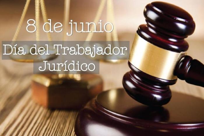 JuanCarlosAFF's tweet photo. "La ley es orden, y una buena ley es un buen orden" Aristótoles. Muchas felicidades a los Trabajadores Jurídicos Cubanos, continuen impartiendo justicia con la transparencia que los caracteriza. El pueblo agradece su trabajo. 
@TSupremoCuba 
@CubaMinjus https://t.co/kHxNYFWg5d