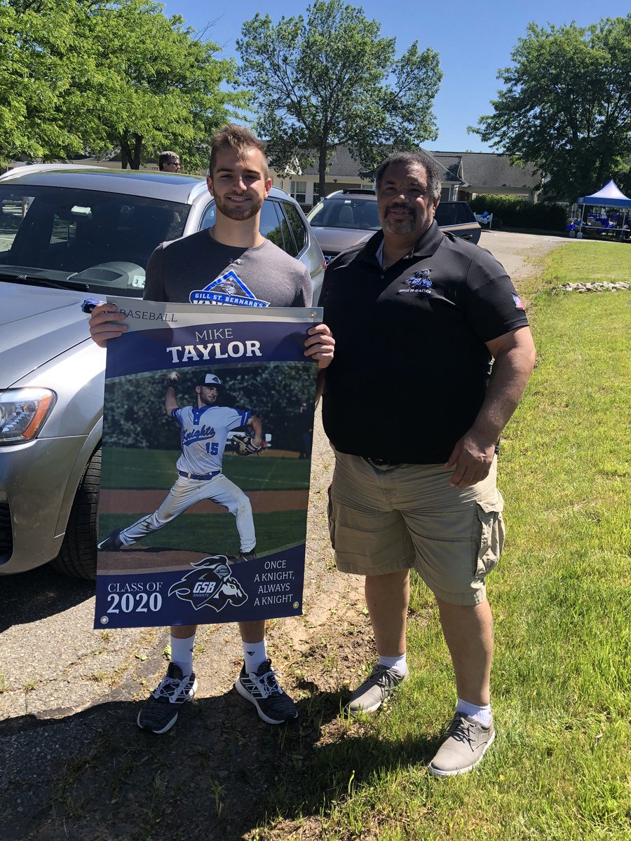 GSBAthletics's tweet image. Our senior spring athletes returned to campus one more time, to collect their banners! Thank you Booster Club! Thank you c/o 2020! #GoKnights