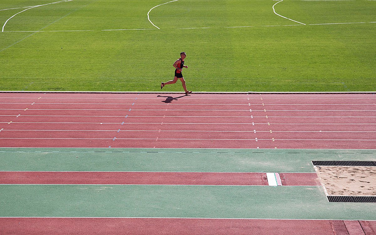 Depuis ce lundi 8 juin, les équipements sportifs de plein air à <a href="/Paris/">Paris</a> sont de nouveau accessibles ! ⚽️🏀 Plus d'informations, horaires ... 👉
 bit.ly/3h8o3JO