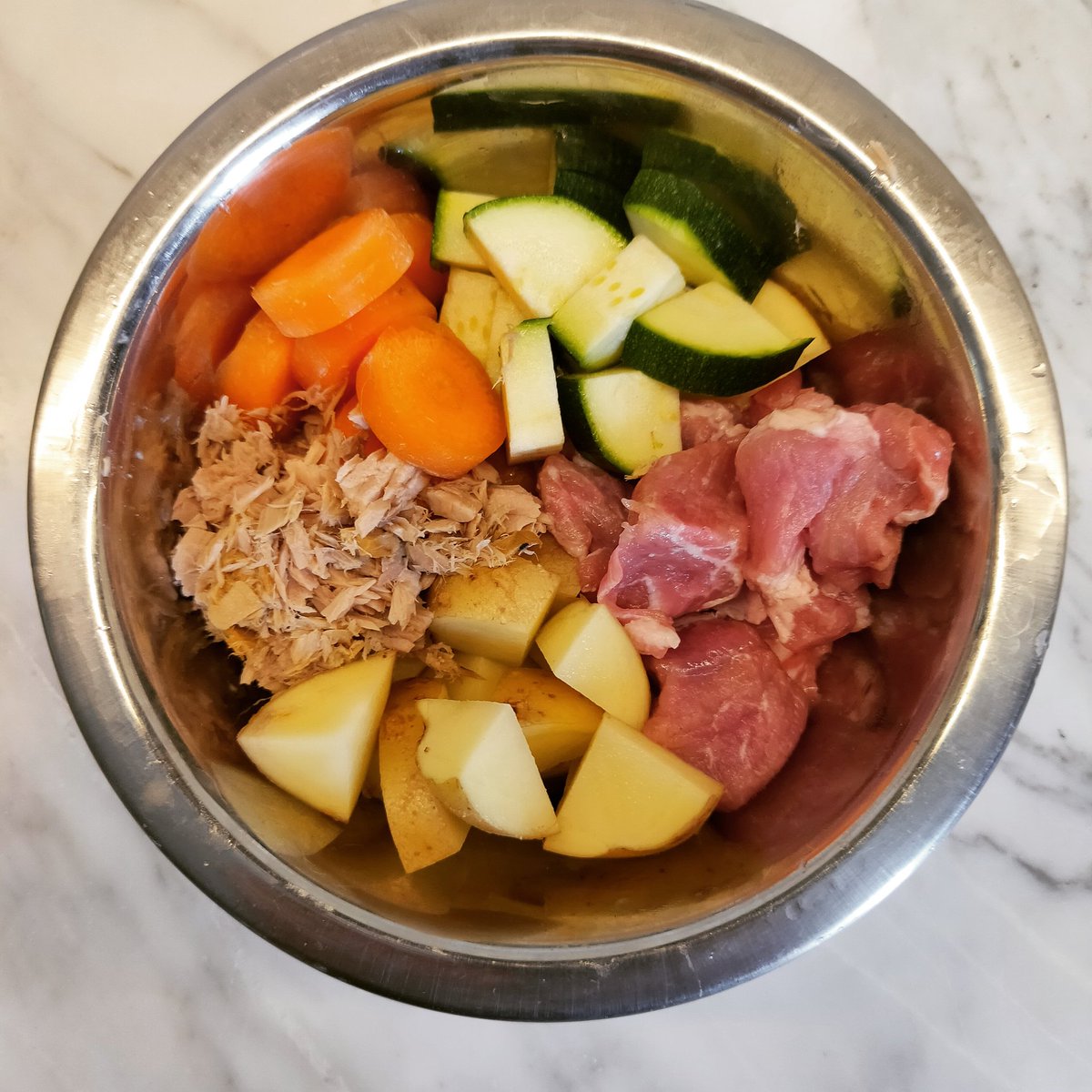 VetChef's tweet image. In Pip's VetChef dinner tonight - pork, carrot, courgette &amp;amp; potato, plus a little calcium. Packed full of protein, vitamins &amp;amp; minerals - and so much tastier than brown lumps out of a packet #homecookingfordogs #realfoodfordogs #puppydinner #puppyfood #dogfoodrecipes #dogfoodie