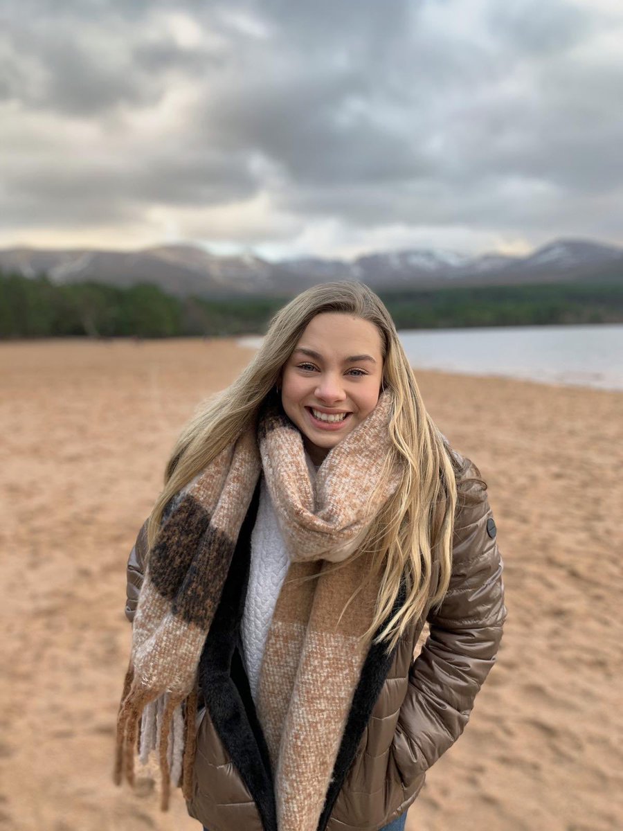 RoslinNursery's tweet photo. Congratulations to our modern apprentice Miss Middleton who is now a qualified practitioner and has passed her SVQ training! Well Done we are super proud of you! 👍👍👏🏻  @RoslinPS https://t.co/WTykrFDgBa