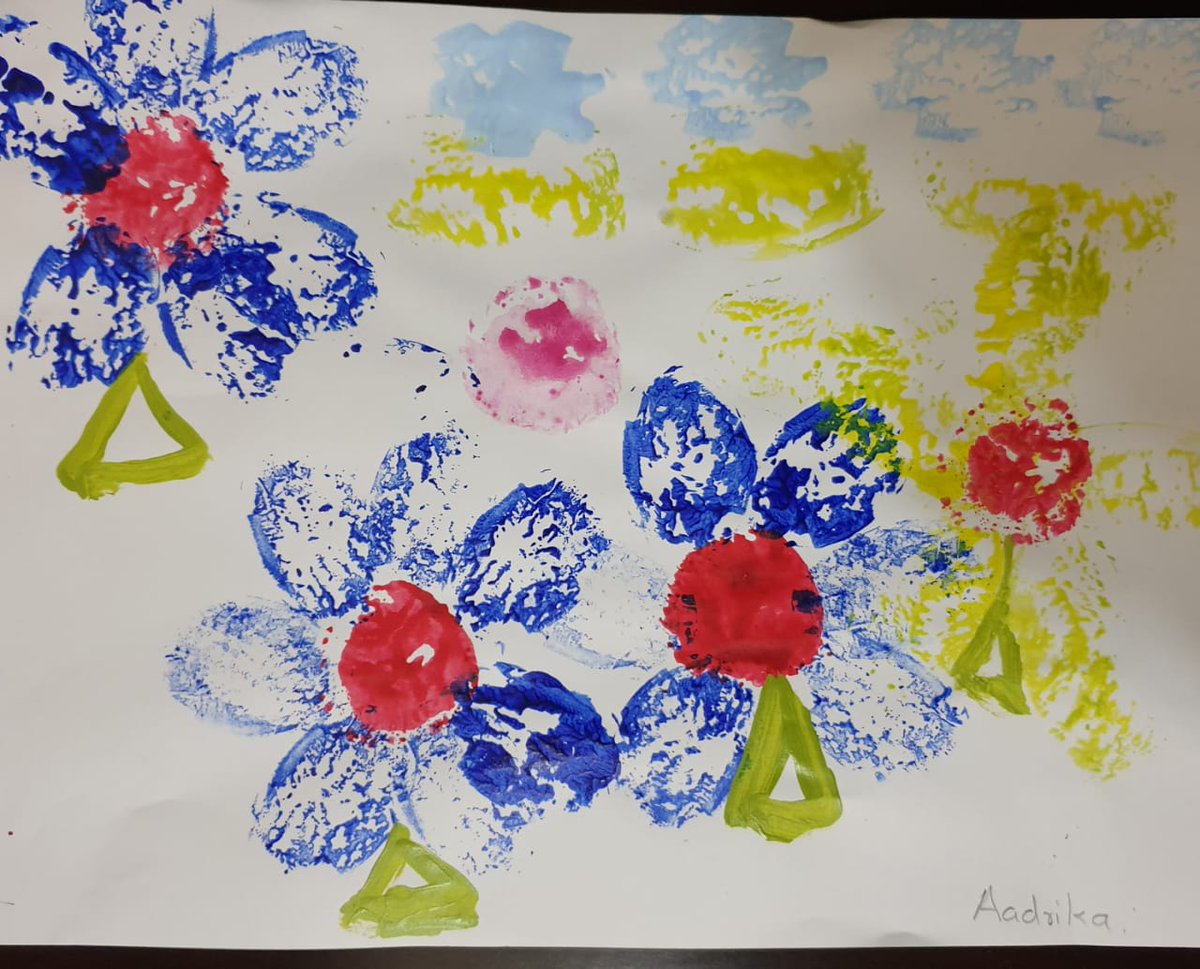 sajitha_ranjith's tweet photo. Aadrika's imagination &amp; creativity - KG2 Ii - vegetable printing @ashex16 @Zahra9992 @gowrisiva23 @Latha111Latha https://t.co/4UznhVu8kS