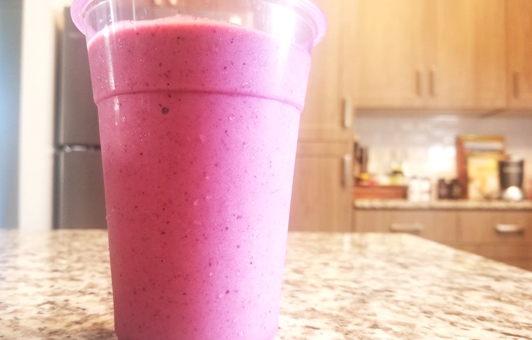 SavvyLivingHome's tweet photo. Happy Monday, all. Let's keep the energy up this week, in a delicious way!  Check out our recipe for our Triple Berry and Banana Smoothie here: https://t.co/AZprDpL3hc https://t.co/ECnTVUrqkS