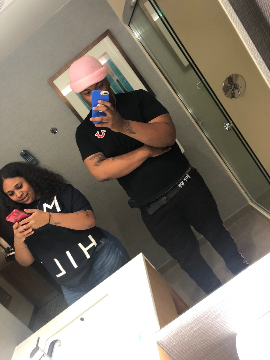 LaFlare44's tweet photo. My 2 bestfriends 4E 🖤❤️. The bag and my Babygirl ain’t going no where 🤩 https://t.co/VmfjzDecTd