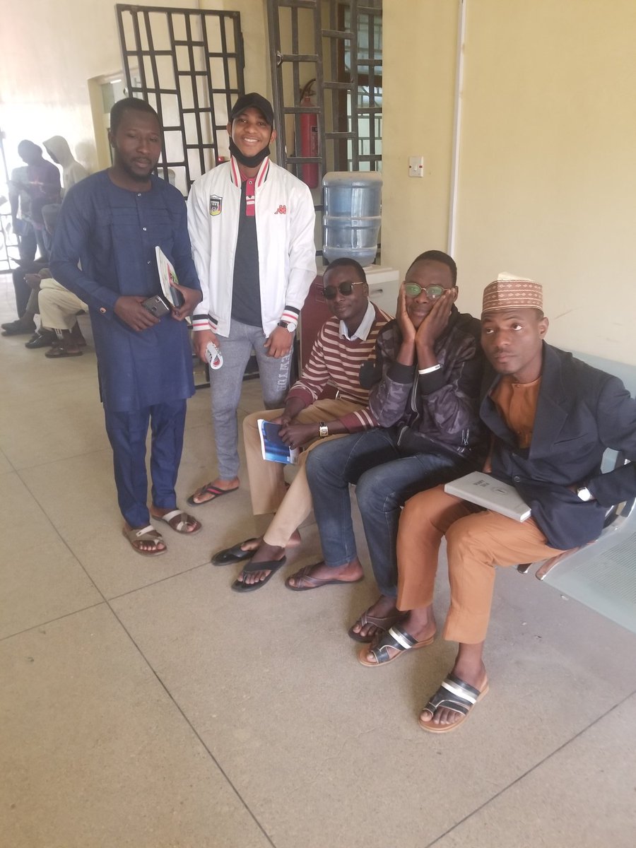 sirbash26's tweet photo. #DearClassOf2020
#schoolreopening 
The challenge:
Retweet with a group picture you took with your friends back in your #Jambito days with the following tag: #ABUOnlineG2G.
@ABU_Campus
@Ieta_ABU
@ABU_buss_school
@Naliss_AbuZaria
@Alii_sadeeq
@ABU_Life_Sci_01
 ..let's go..🏃🏃🤸 https://t.co/6QjDvGOYxb